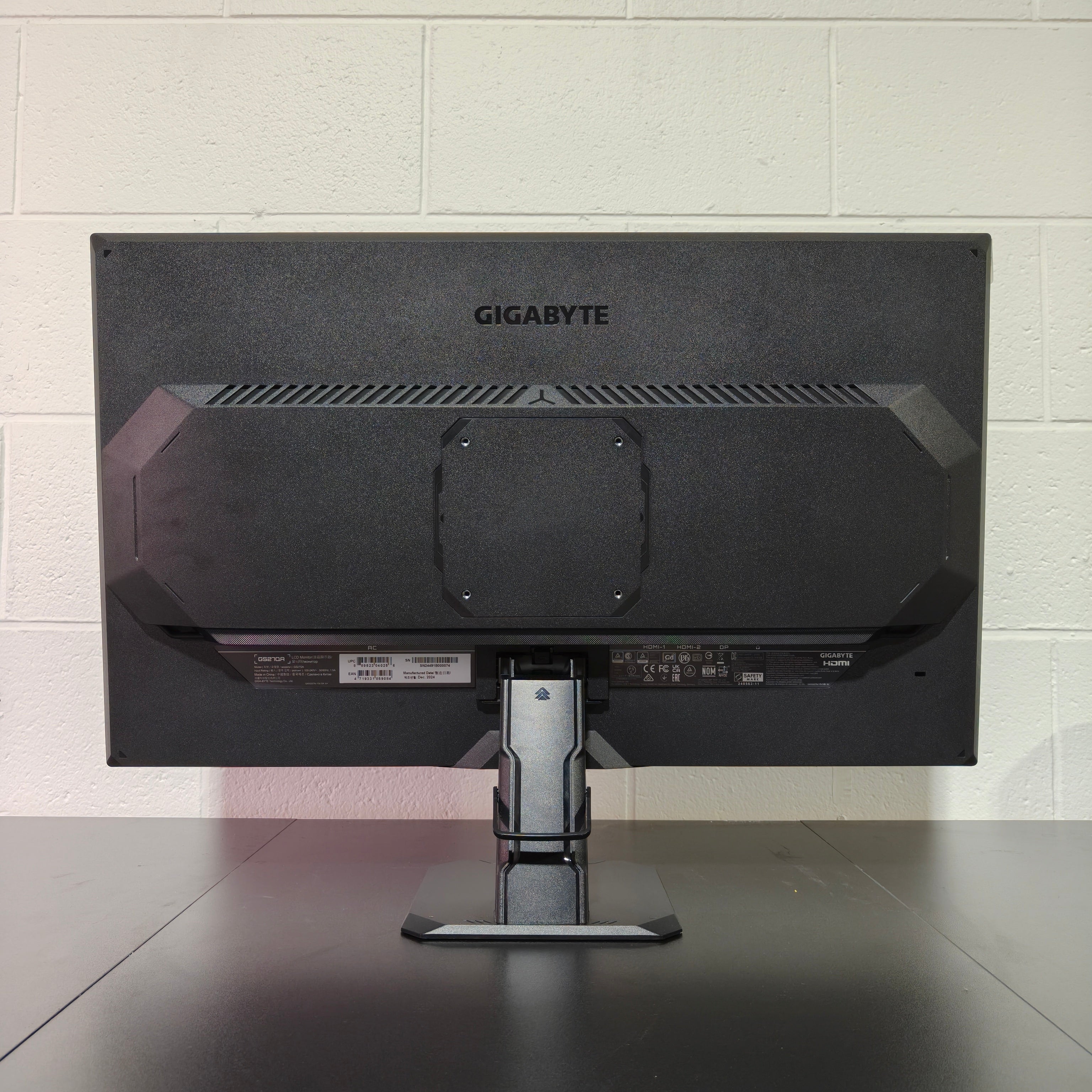 Pre-owned Gigabyte GS27QA SS-IPS 1440p 180Hz 27 inch Gaming Monitor
