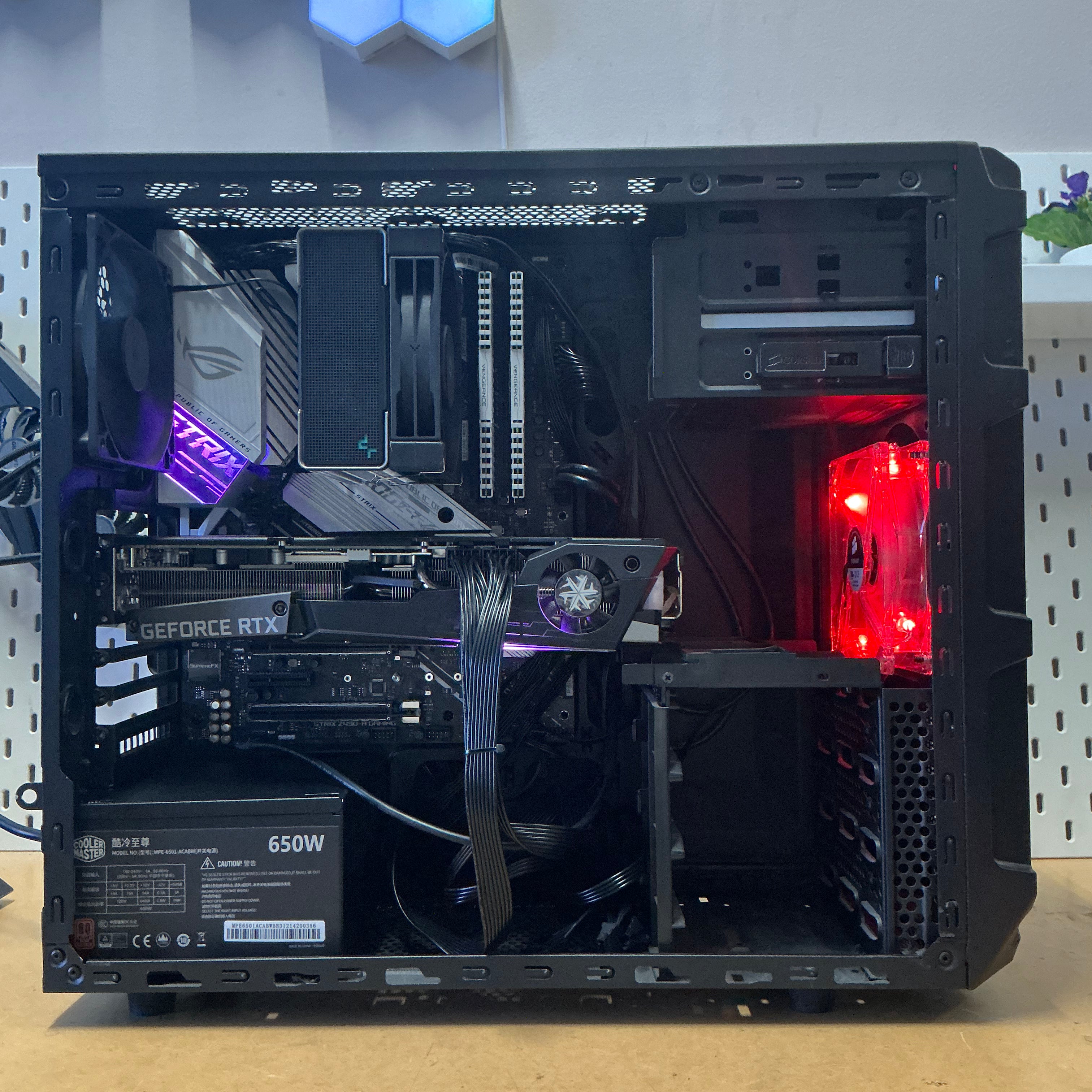 Pre-owned intel i7-10700KF with RTX 3070 Gaming PC Desktop